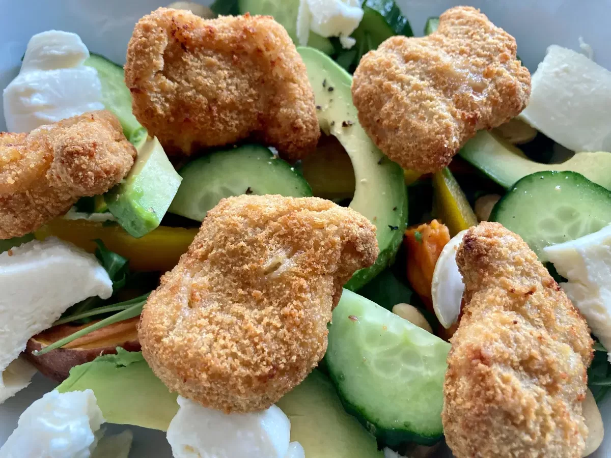 Air Fried Chicken Nuggets & Salad