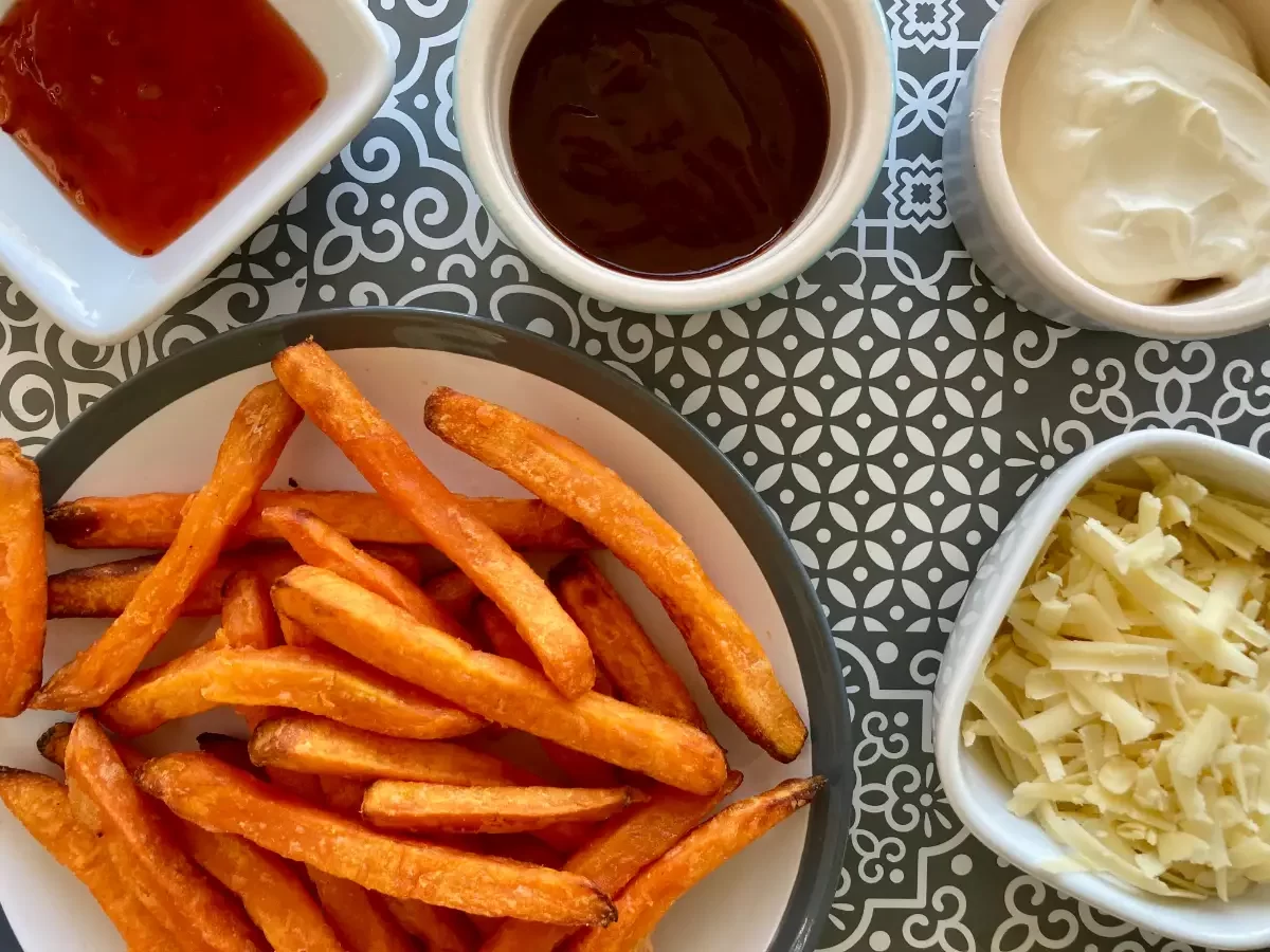 Air Fried Frozen Sweet Potato Fries & Dips